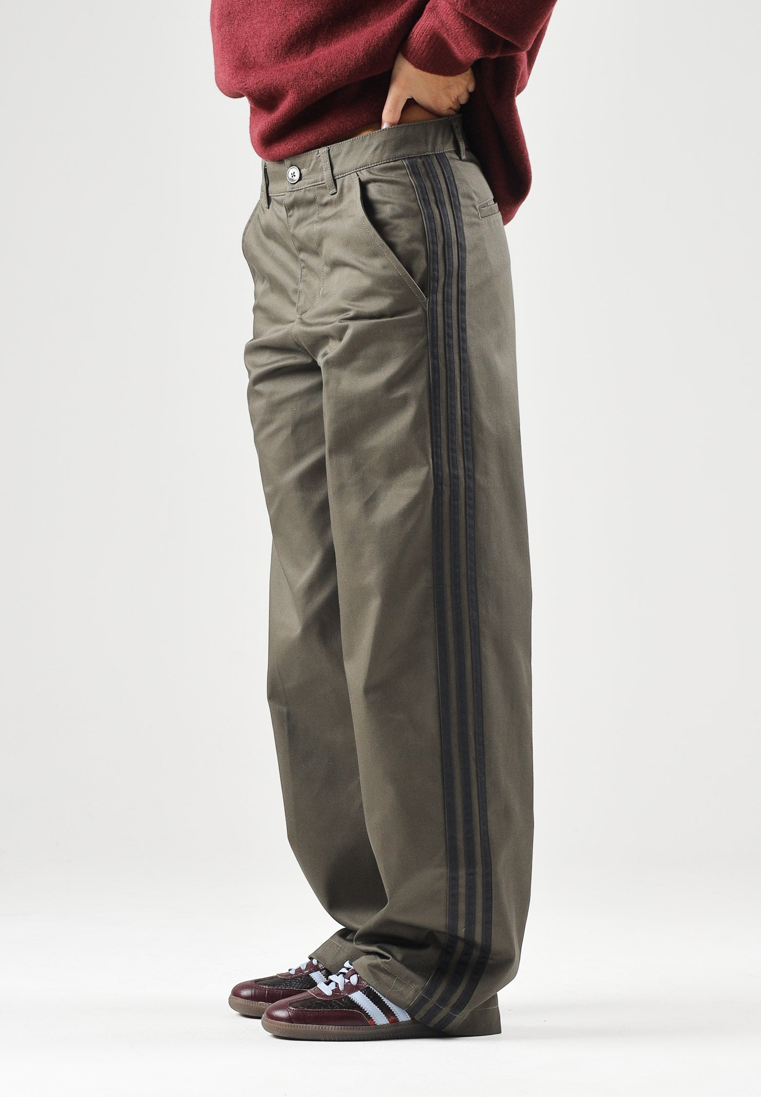 ADIDAS ORIGINALS Pantaloni 3-STRIPES PLEATED branch-marrone per uomo e donna KS4129 . ADIDAS ORIGINALS 