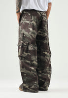 ADIDAS ORIGINALS Jeans i CAMO PANTS  verde oliva per uomo e donna con fantasia camouflage. KS4230 . ADIDAS ORIGINALS 