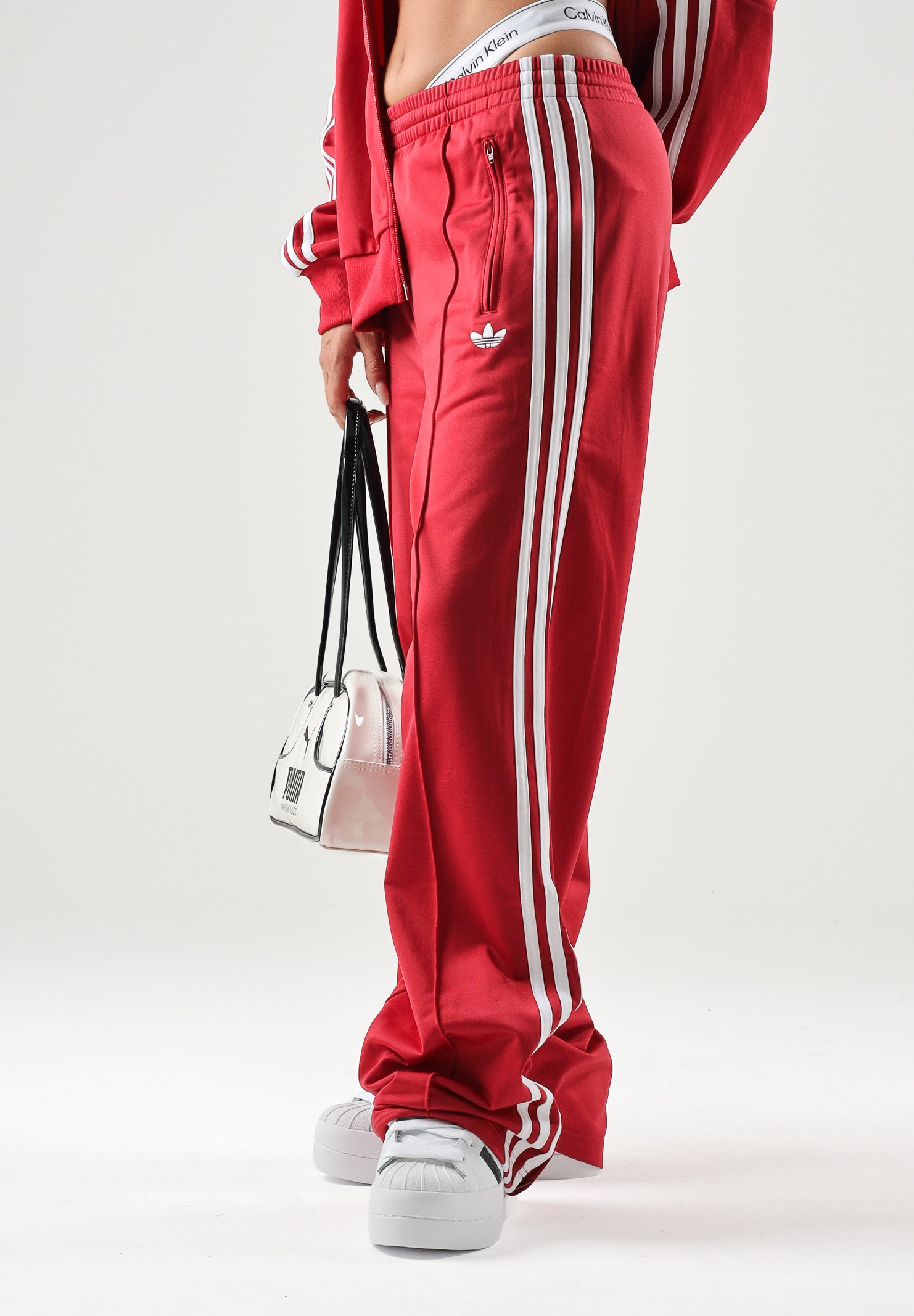 ADIDAS ORIGINALS Pantaloni sportivi FIREBIRD LOOSE A victory red rosso da donna con mini logo iconico KS4670 . ADIDAS ORIGINALS 