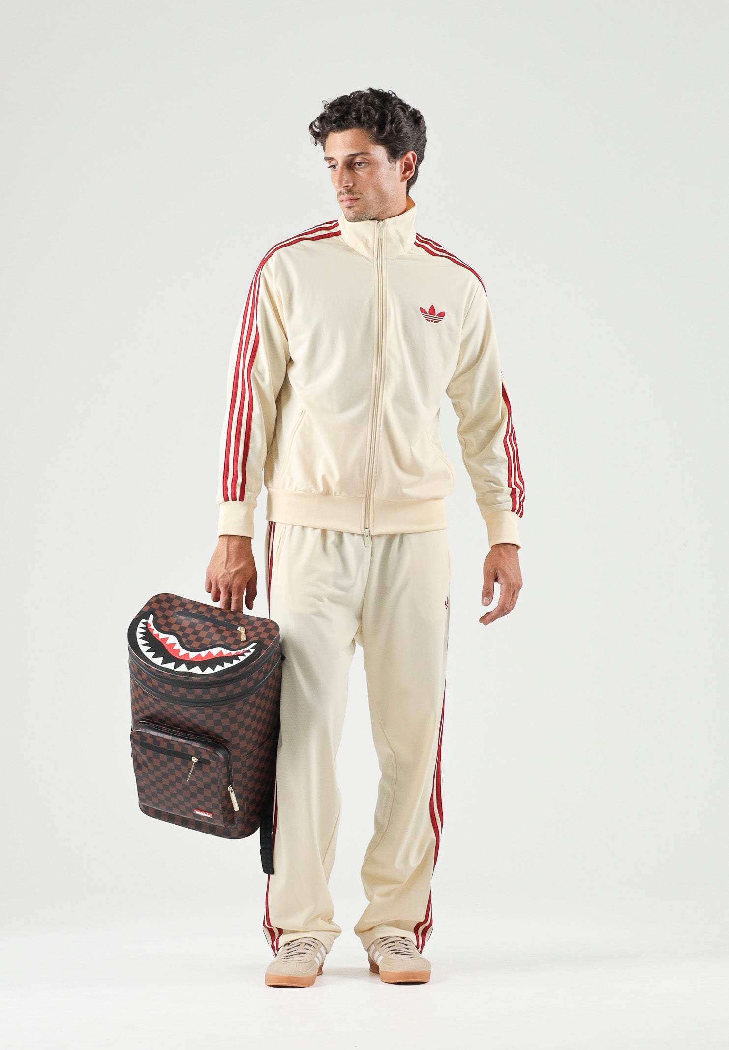 ADIDAS ORIGINALS Giacca  FIREBIRD TRACK TOP LOOSE Warm Vanilla per uomo e donna con iconiche 3-Stripes rosse KS4674 . ADIDAS ORIGINALS 