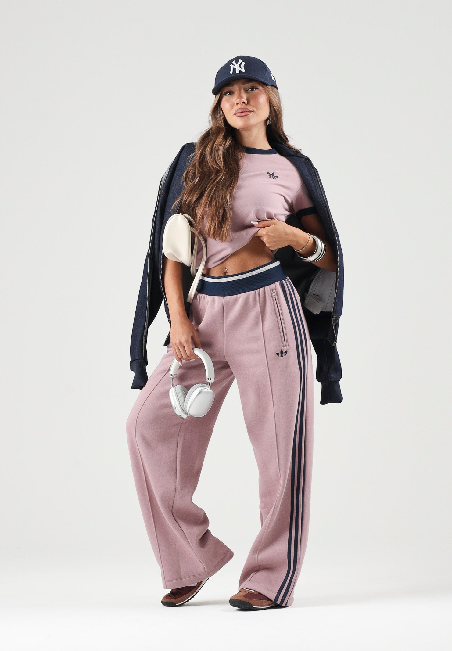 ADIDAS ORIGINALS T-shirt ADICOLOR 3-STRIPES tee-rosa da donna con mini logo iconico KS4776 . ADIDAS ORIGINALS 