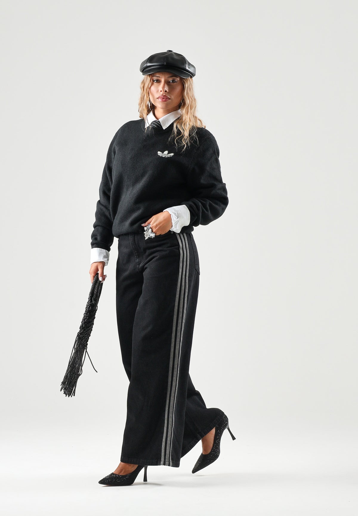 ADIDAS ORIGINALS Maglione girocolloTREFOIL ESSENTIALS FULLY nero da uomo con logo iconico KS4891 . ADIDAS ORIGINALS 