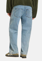 ADIDAS ORIGINALS Jeans FIREBIRD ADICOLOR DENIM worn blue-celeste chiaro per uomo e donna con iconche 3-stripes KS4966 . ADIDAS ORIGINALS 