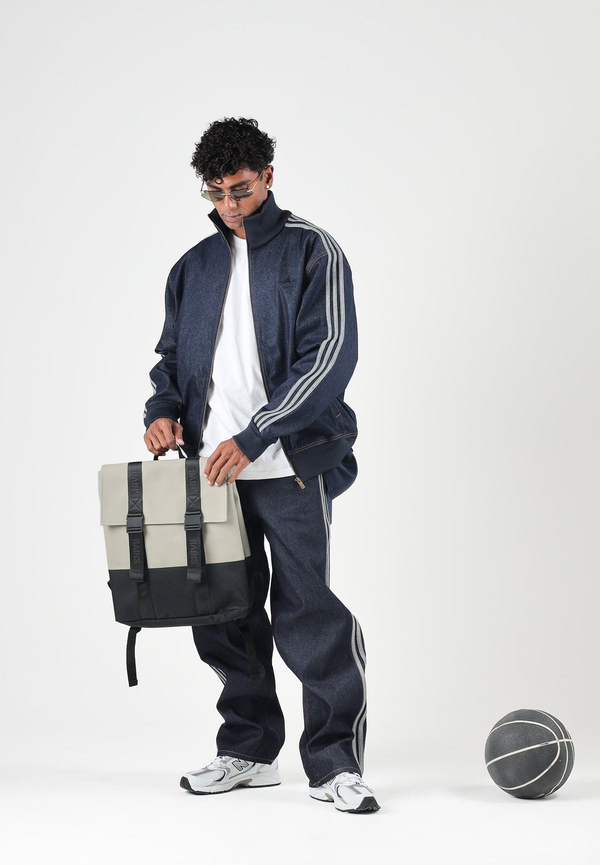 ADIDAS ORIGINALS Giubbotto di jeans FIREBIRD ADICOLOR indigo blu per uomo e donna con 3-Stripes sulle maniche. KS4971 . ADIDAS ORIGINALS 