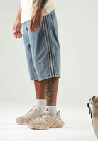 ADIDAS ORIGINALS Shorts FIREBIRD MID-RISE light-blu da uomo con iconiche 3-Stripes KS4975 . ADIDAS ORIGINALS 