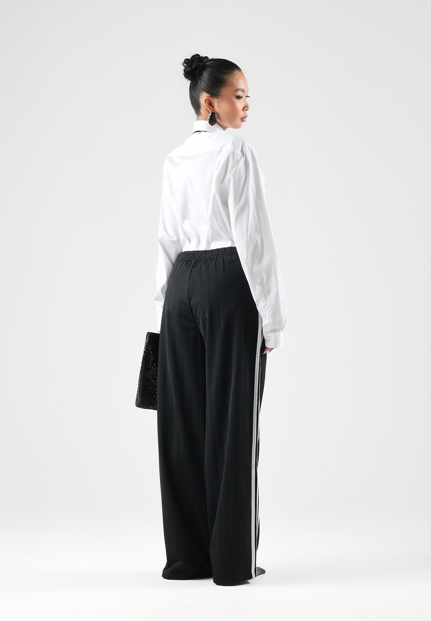 ADIDAS ORIGINALS Pantaloni PINSTRIPE FIREBIRD nero da donna con motivo gessato KS6787 . ADIDAS ORIGINALS 