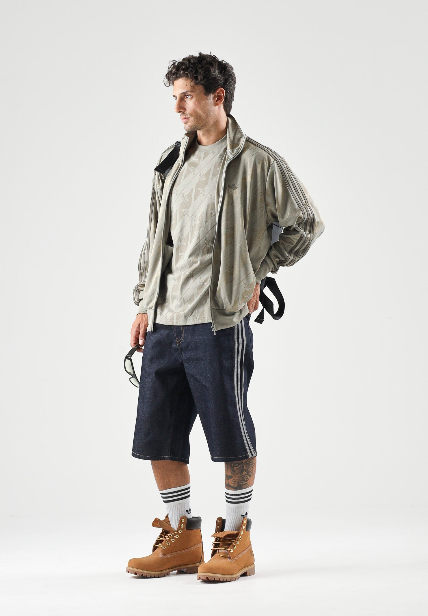 ADIDAS ORIGINALS Shorts FIREBIRD ADICOLOR JORTS indig blu per uomo e donna con iconiche 3-stripes KS6882 . ADIDAS ORIGINALS 
