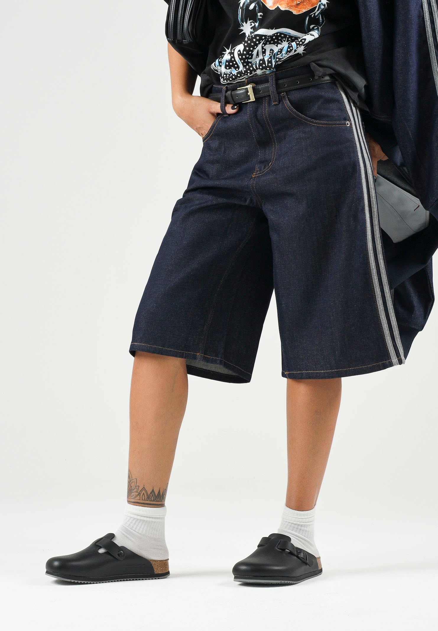 ADIDAS ORIGINALS Shorts FIREBIRD ADICOLOR JORTS indig blu per uomo e donna con iconiche 3-stripes KS6882 . ADIDAS ORIGINALS 