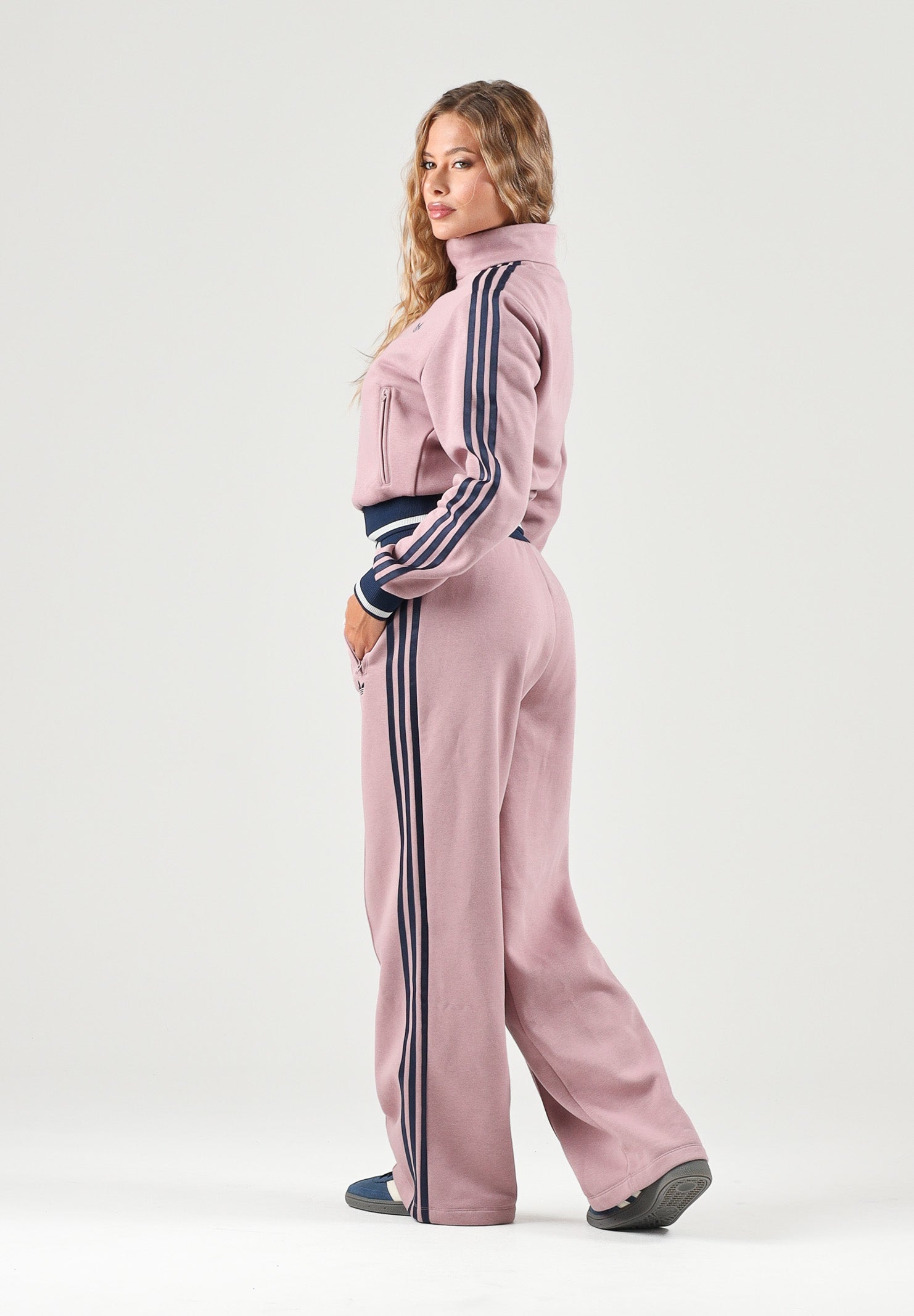 ADIDAS ORIGINALS Felpa con zip FIREBIRD TRACK TOP rosa malva per donna con collo alto e tre strisce sulle maniche. KS7352 . ADIDAS ORIGINALS 