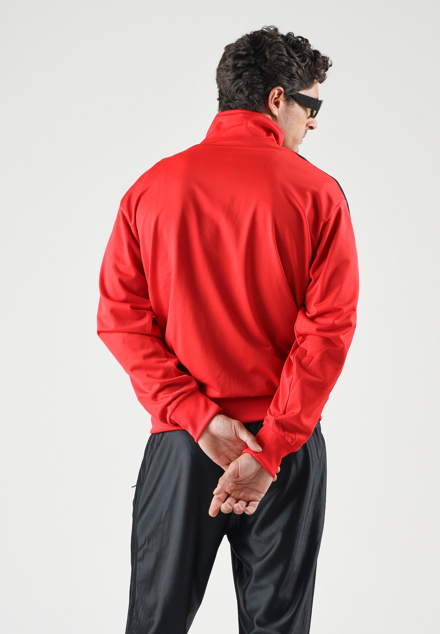 ADIDAS ORIGINALS  Felpa FIREBIRD con zip, vivid red- rosso vivo, da uomo con strisce nere a contrasto<BR/> KS7461 . ADIDAS ORIGINALS 