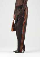 ADIDAS ORIGINALS Pantaloni FIREBIRD TRACK PANTS Aurora Coffee marrone per uomo e donna KS7477 . ADIDAS ORIGINALS 