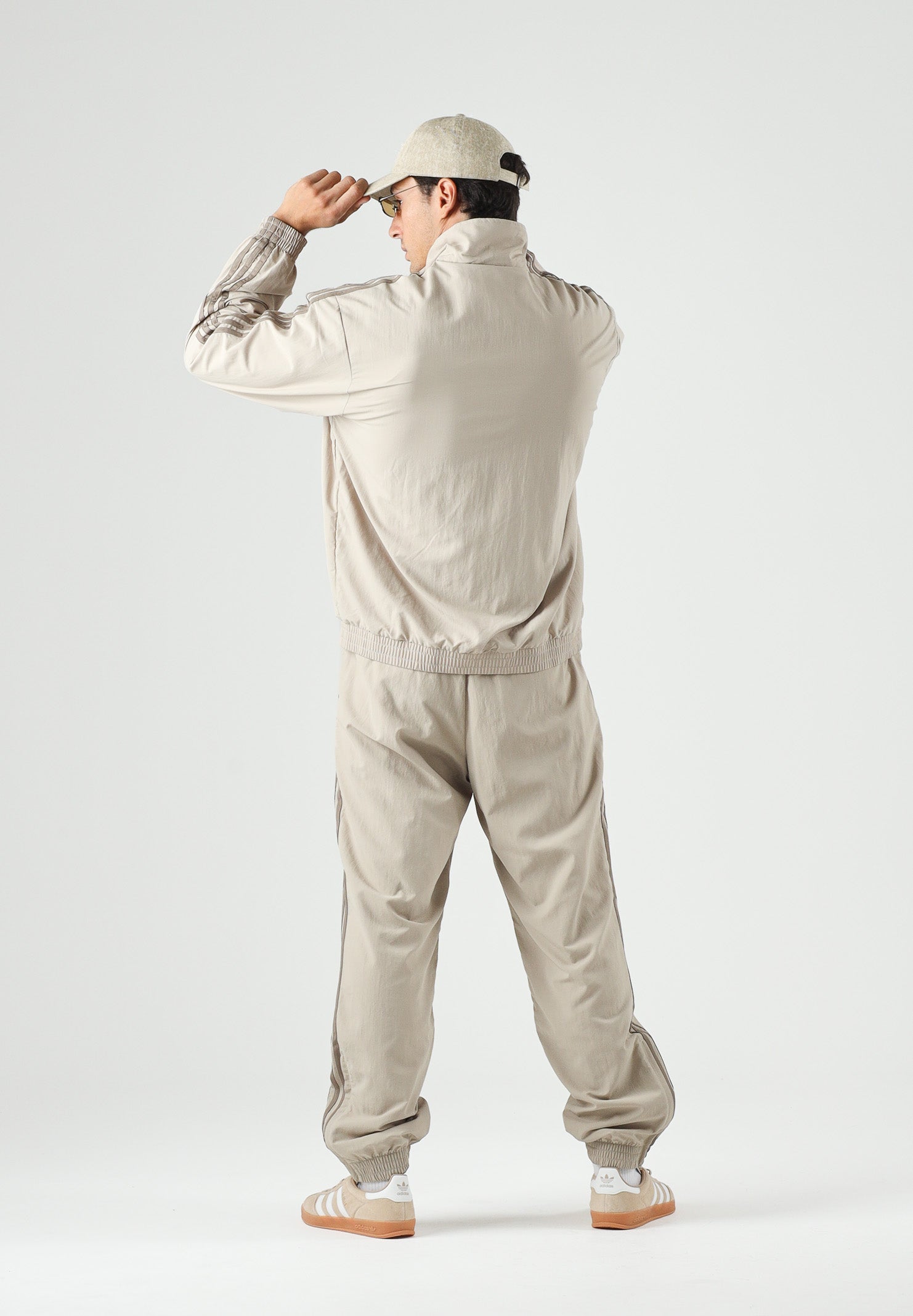 ADIDAS ORIGINALS  Pantaloni FIREBIRD WOVEN kaki beige da uomo<BR/> KS7503 . ADIDAS ORIGINALS 