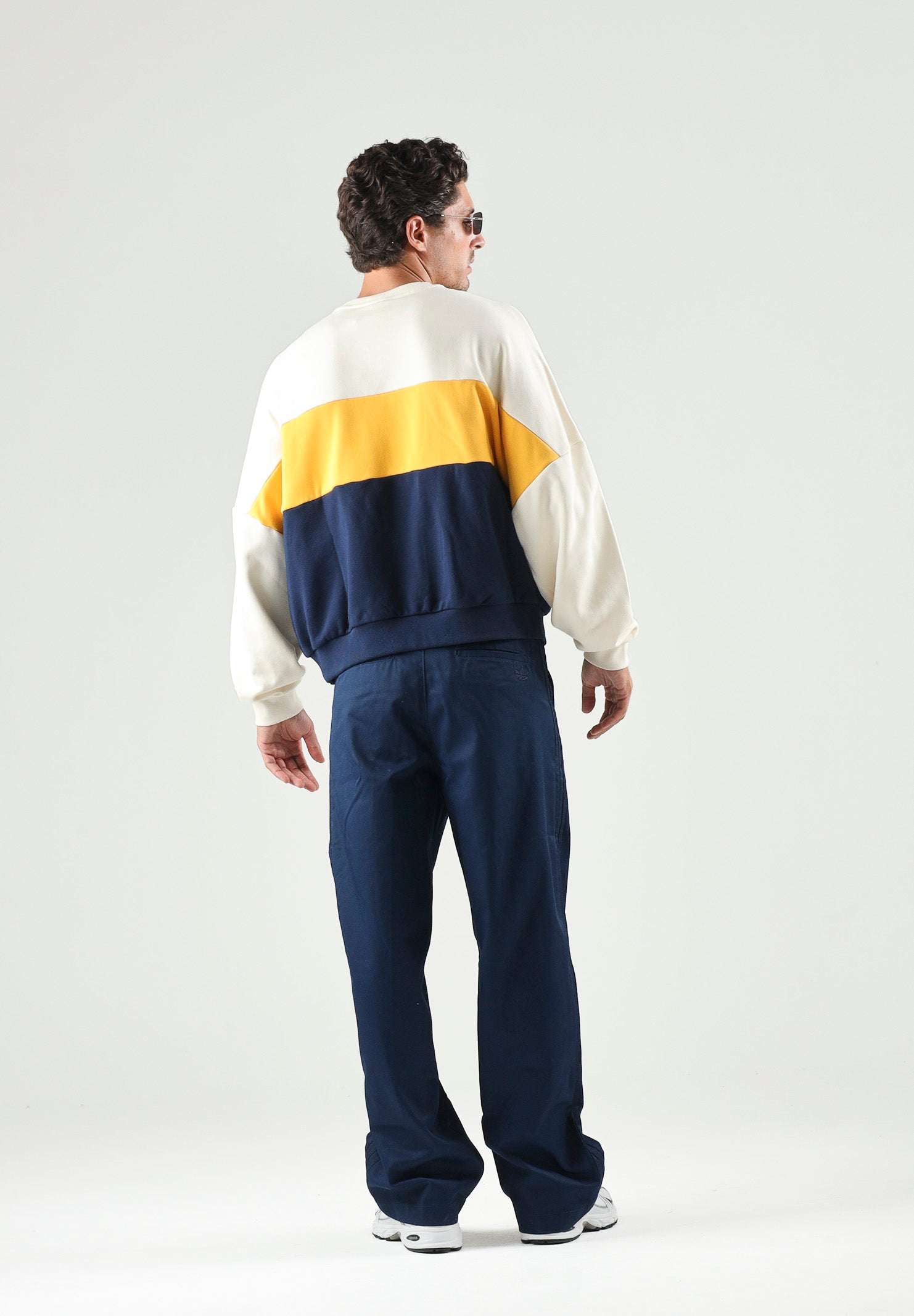 ADIDAS ORIGINALS Felpa ORIGINALS CREWNECK Cream White-vaniglia per uomo e donna KS8191 . ADIDAS ORIGINALS 