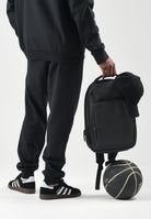 ADIDAS ORIGINALS Pantaloni TREFOIL ESSENTIALS PANTS nero da uomo in tinta unita KS8950 . ADIDAS ORIGINALS 