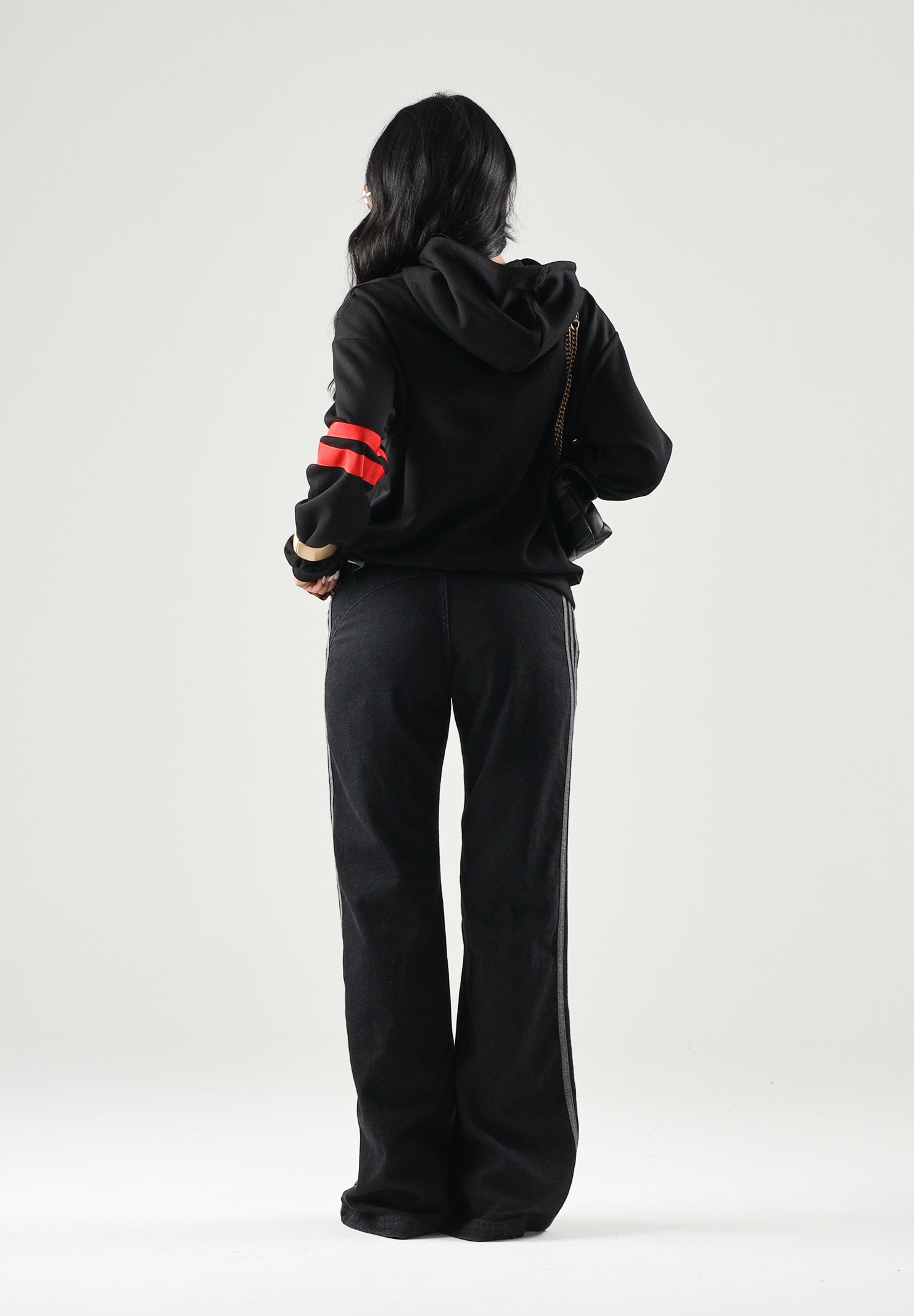 ADIDAS ORIGINALS Jeans SST LOW RISE FLARED nero da donna con gamba svasata. KS9214 . ADIDAS ORIGINALS 
