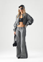 ADIDAS ORIGINALS Felpa con zip SST DENIM TRACKTOP grigia per donna con design cropped corto KS9215 . ADIDAS ORIGINALS 