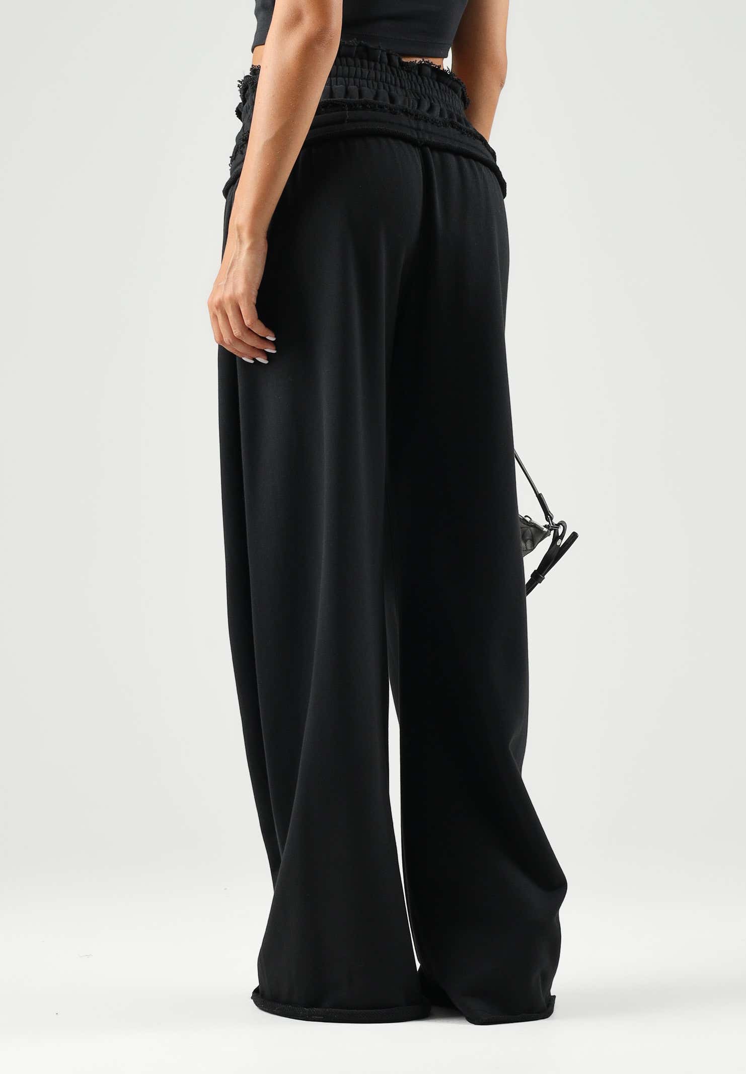 ADIDAS ORIGINALS Pantaloni WIDE LEG nero da donna con design tinta unita e vita elasticizzata con coulisse. KS9235 . ADIDAS ORIGINALS 