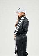 ADIDAS ORIGINALS Giacca SATIN SST in raso nera da donna con 3-Stripes bianche a contrasto. KS9371 . ADIDAS ORIGINALS 