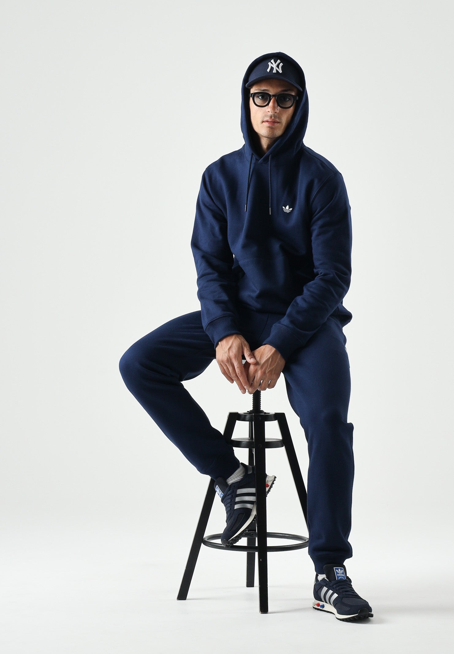 ADIDAS ORIGINALS Felpa ESSENTIALS NIGHT indigo blu notte da uomo<BR/> KS9804 . ADIDAS ORIGINALS 