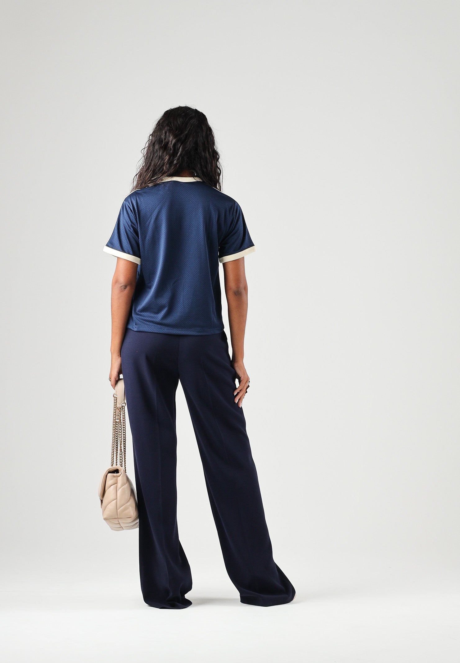 ADIDAS ORIGINALS T-shirt manica corta LINEAER IN MESH indigo-vaniglia, blu-crema da donna con logo frontale KS9841 . ADIDAS ORIGINALS 