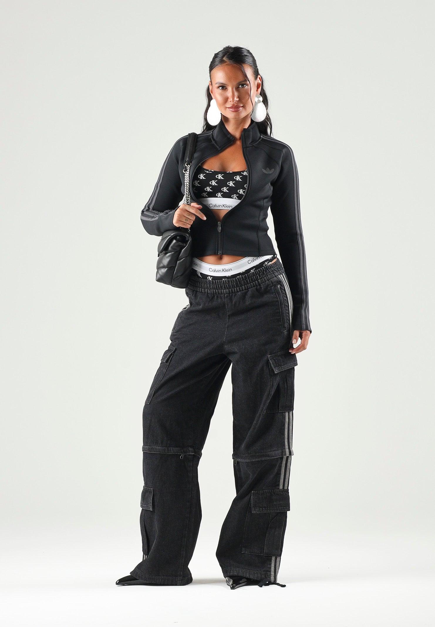 ADIDAS ORIGINALS Felpa con zip TRACK TOP SST 2.0 nera da donna a collo alto KT1780 . ADIDAS ORIGINALS 