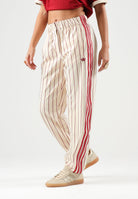 ADIDAS ORIGINALS Pantaloni beige FIREBIRD per uomo e donna con motivo a righe sottili e gamba dritta KT1851 . ADIDAS ORIGINALS 