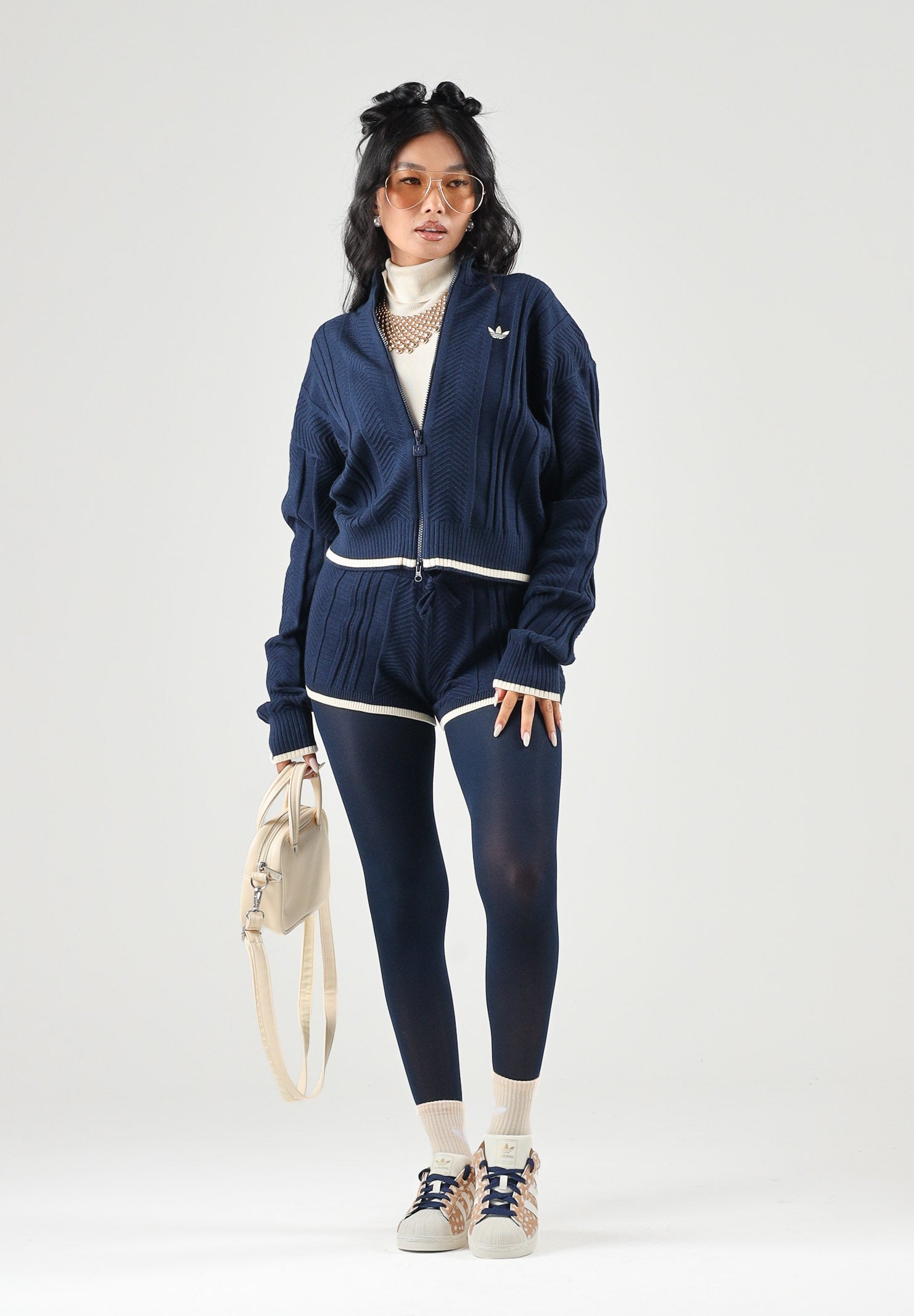 ADIDAS ORIGINALS Felpa con zip TRACK TOP CABLE KNIT Night Indigo, blu navy, donna. KT1864 . ADIDAS ORIGINALS 