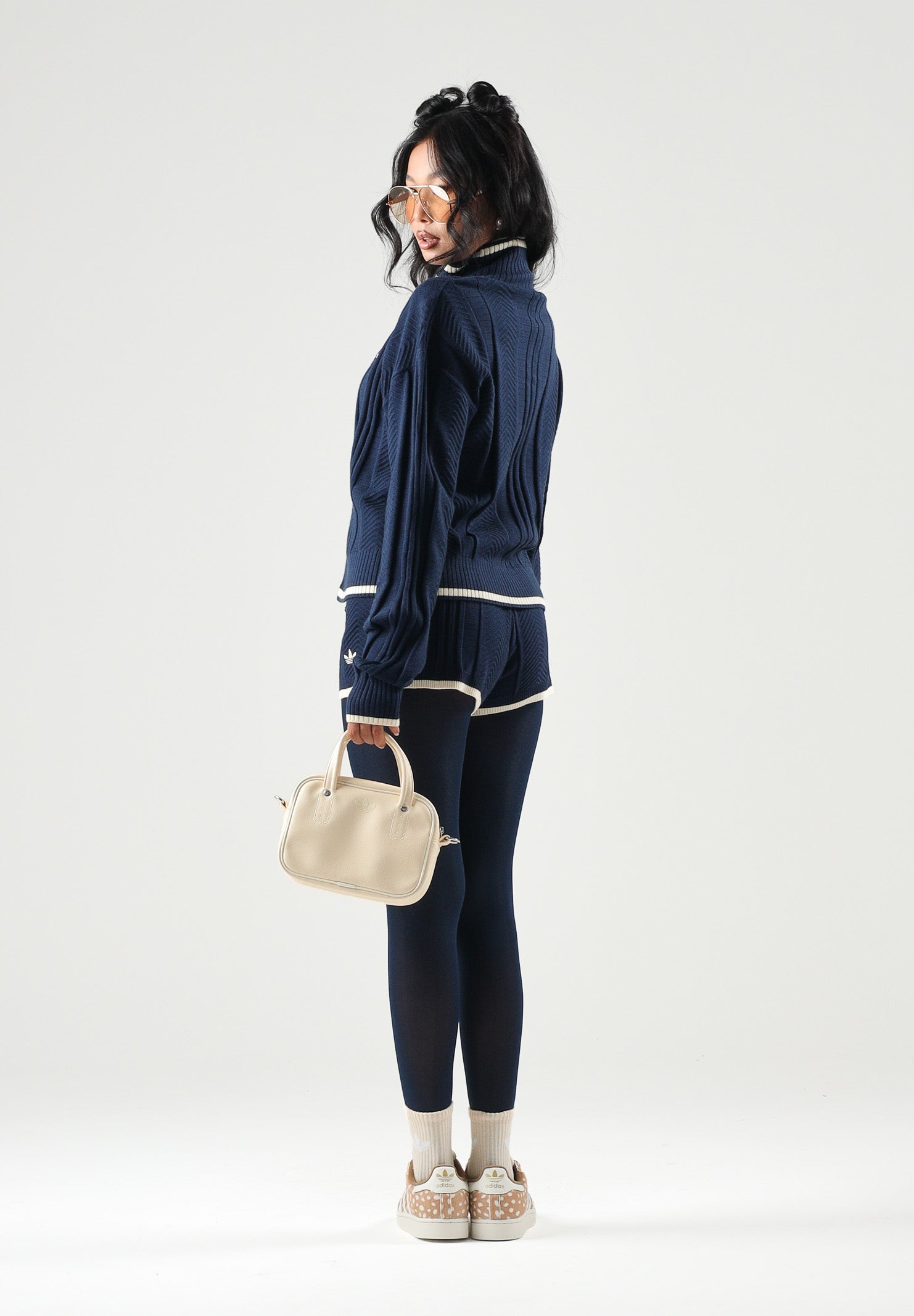 ADIDAS ORIGINALS Felpa con zip TRACK TOP CABLE KNIT Night Indigo, blu navy, donna. KT1864 . ADIDAS ORIGINALS 