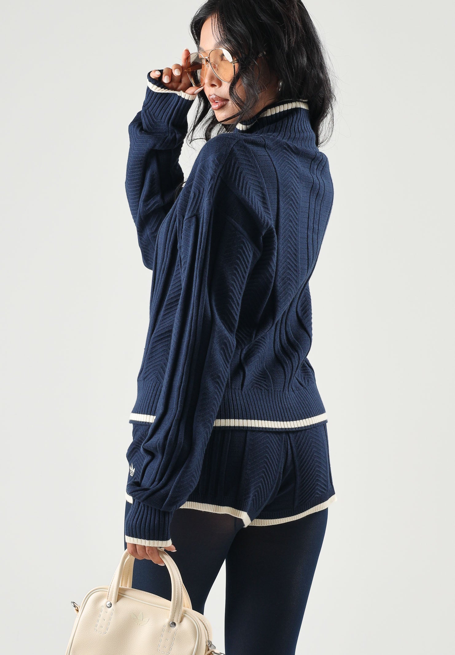 ADIDAS ORIGINALS Felpa con zip TRACK TOP CABLE KNIT Night Indigo, blu navy, donna. KT1864 . ADIDAS ORIGINALS 