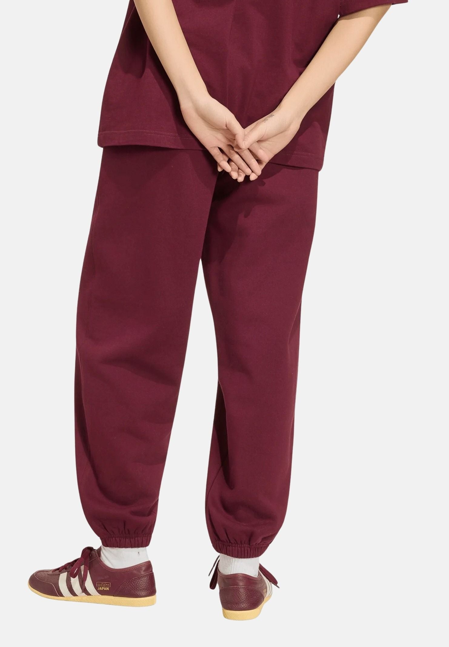 ADIDAS ORIGINALS Pantaloni ESSENTIALS LOOSE FLEECE marron-bordeaux, da donna<BR/> KT2265 . ADIDAS ORIGINALS 
