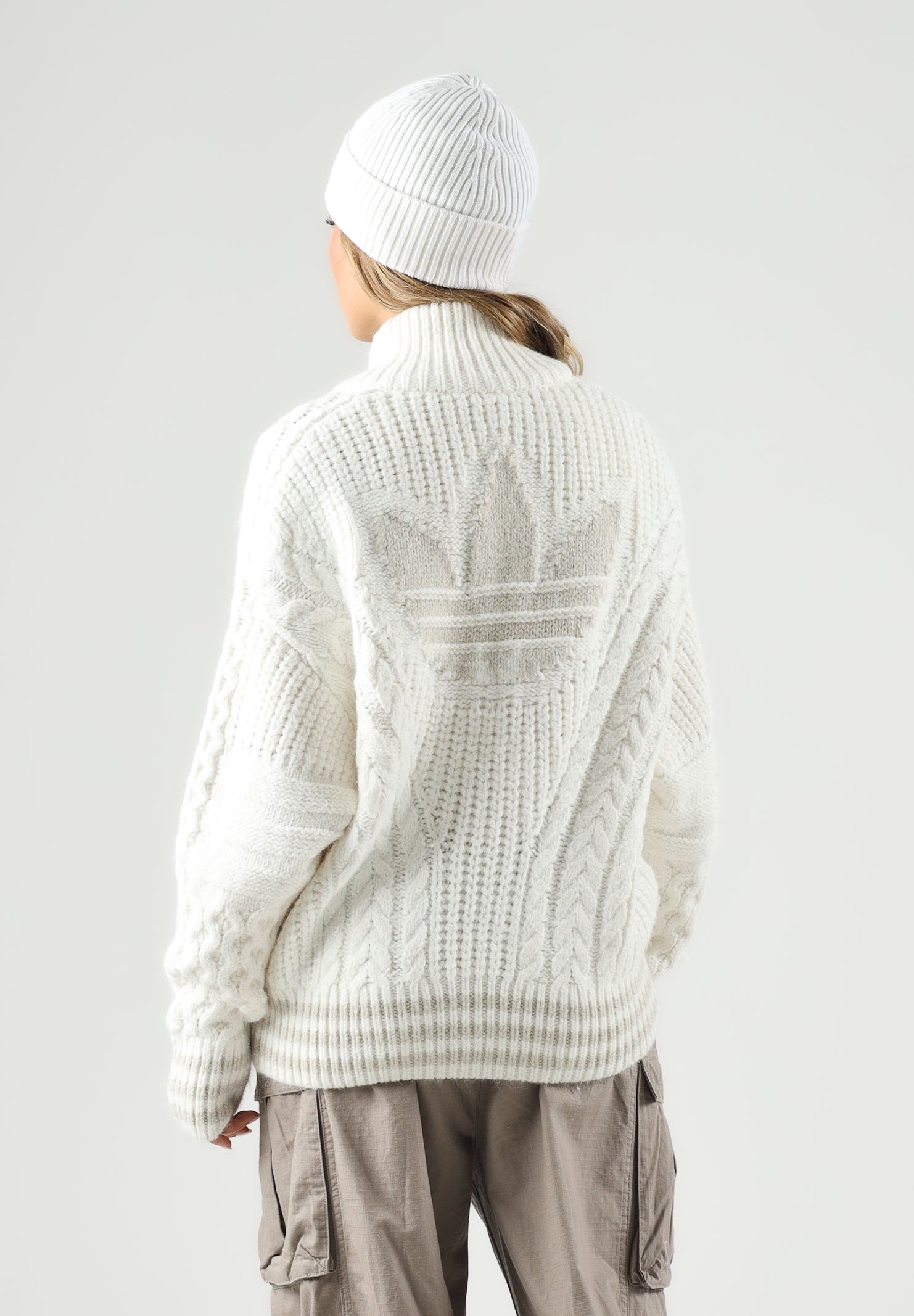 ADIDAS ORIGINALS Cardigan con zip CABLE KNIT TRACK TOP bianca per uomo e donna con  lavorazione a trecce. KT2290 . ADIDAS ORIGINALS 