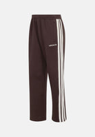 ADIDAS ORIGINALS Pantaloni CUTLINE SWEATPANTS Aurora Coffee da uomo , con taglio ampio KT4298 . ADIDAS ORIGINALS 