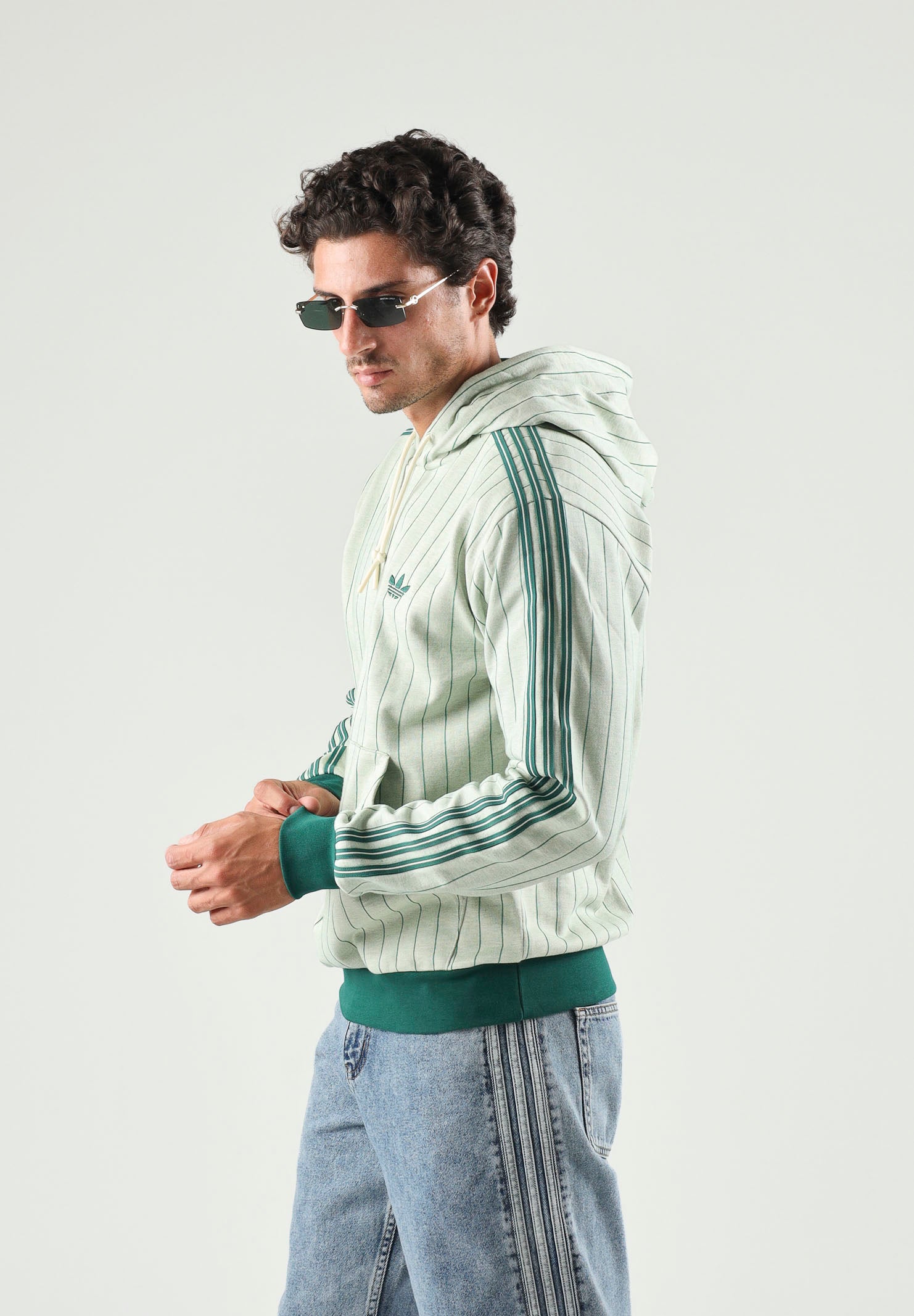 ADIDAS ORIGINALS Felpa PINSTRIPES HOODIE Warm Vanilla, beige e verde da uomo con cappuccio KT4325 . ADIDAS ORIGINALS 
