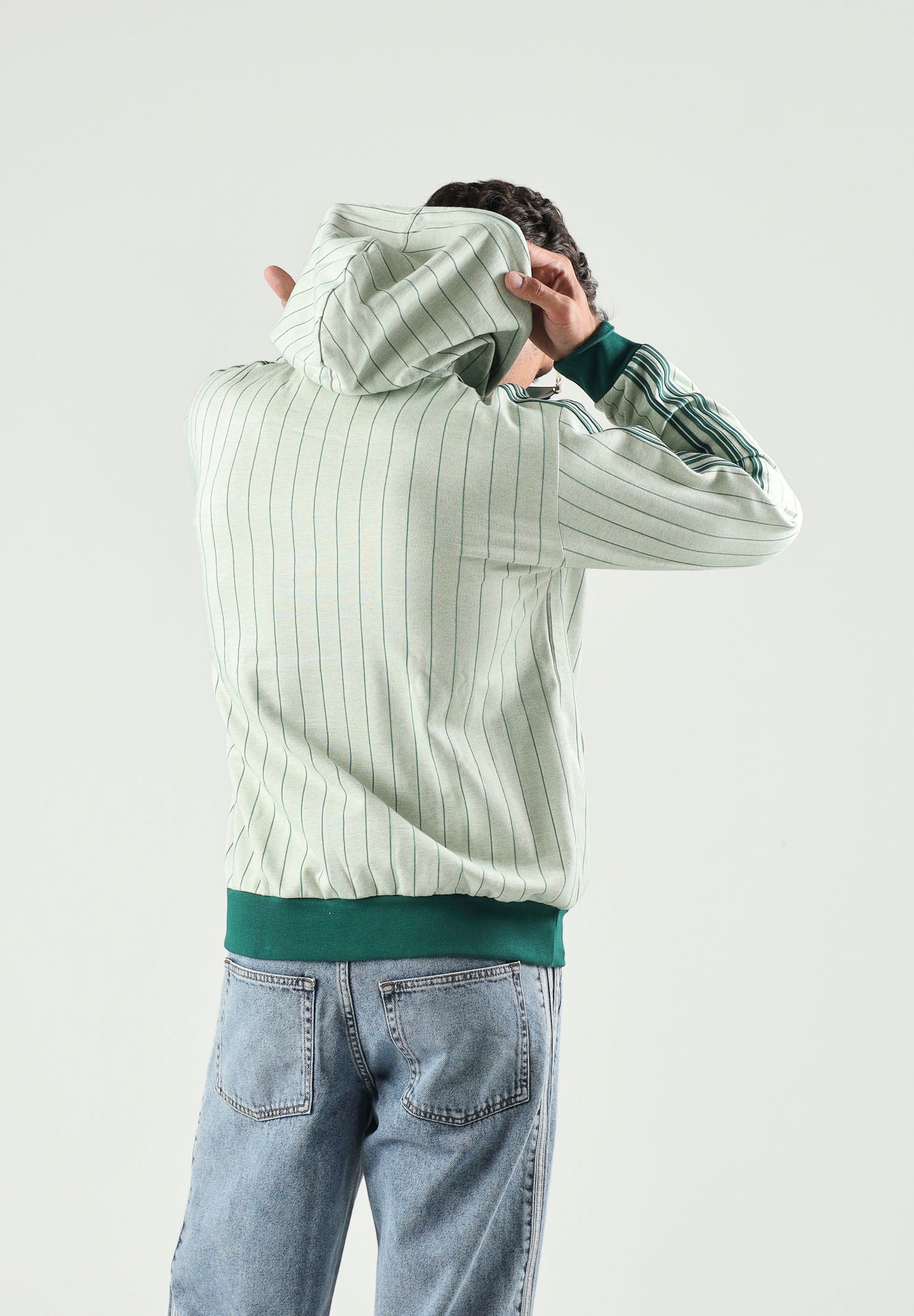 ADIDAS ORIGINALS Felpa PINSTRIPES HOODIE Warm Vanilla, beige e verde da uomo con cappuccio KT4325 . ADIDAS ORIGINALS 
