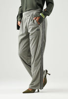 ADIDAS ORIGINALS Pantaloni FIREBIRD CORDUROY Silver beige per uomo e donna con gamba ampia KT4338 . ADIDAS ORIGINALS 