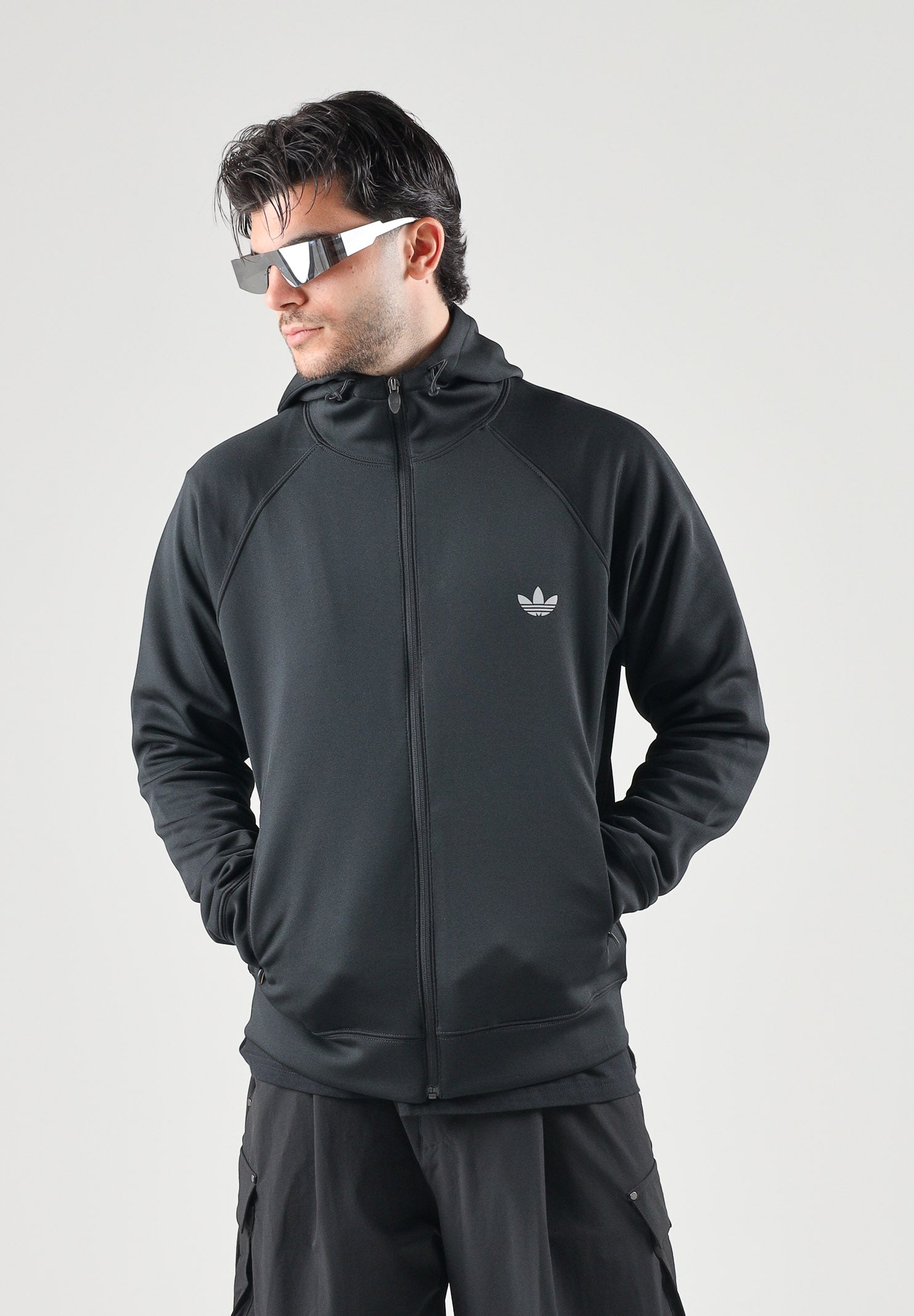 ADIDAS ORIGINALS Felpa con zip TREFOIL ESSENTIALS SPACER nera da uomo con cappuccio KT4620 . ADIDAS ORIGINALS 