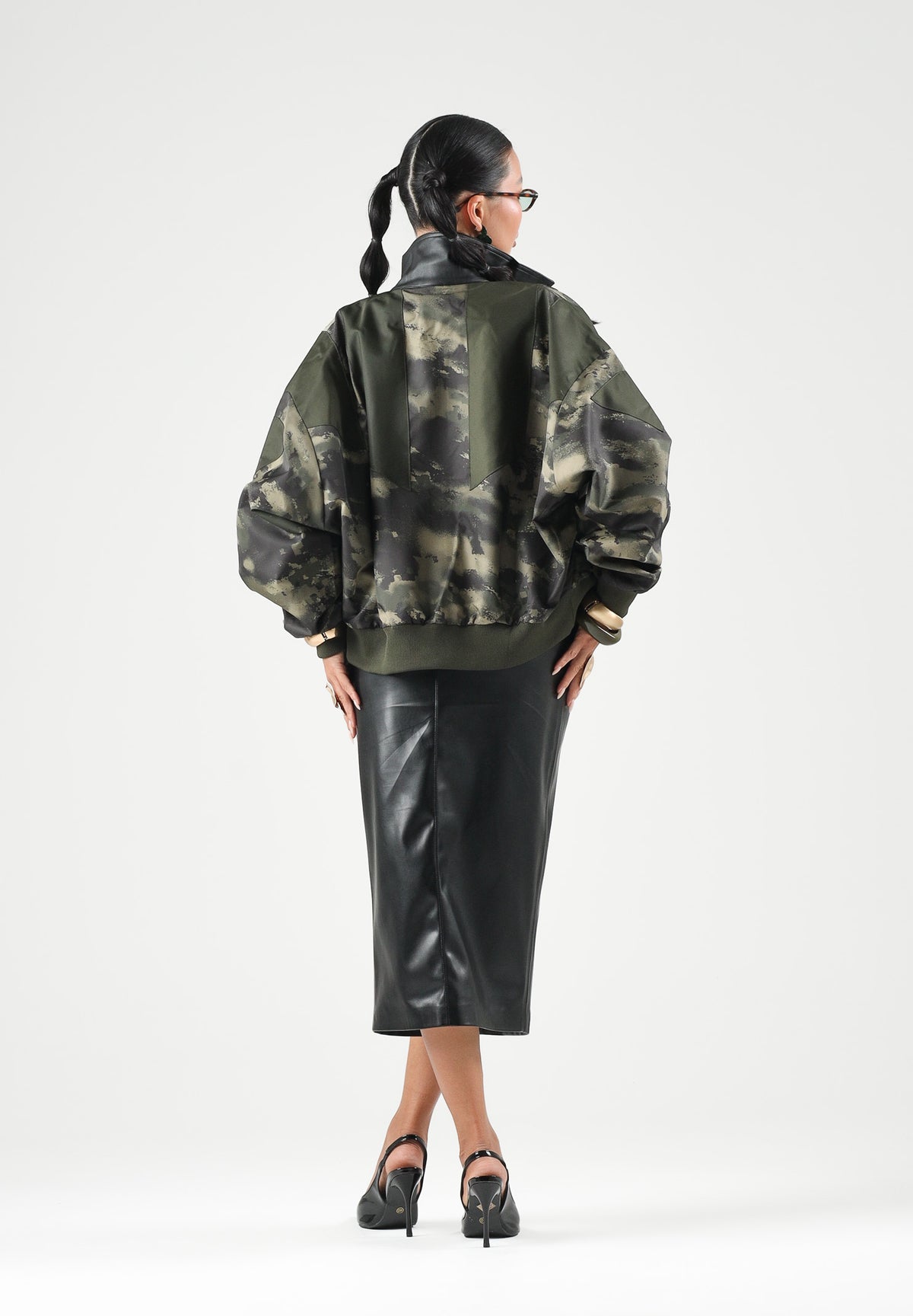 ADIDAS ORIGINALS Bomber-giacca EQT AOP BOMBER verde militare da donna con fantasia camouflage KT4701 . ADIDAS ORIGINALS 