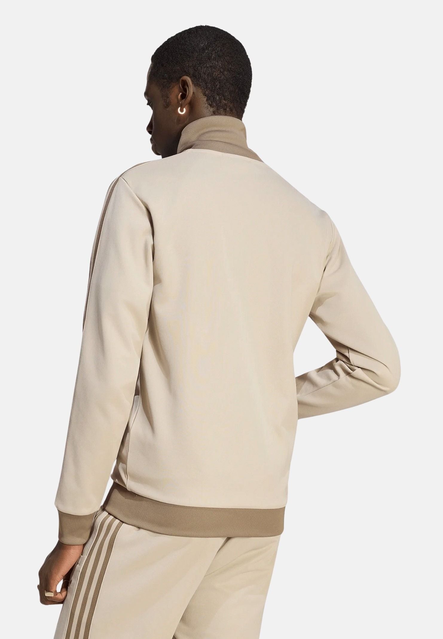 ADIDAS ORIGINALS Felpa CLASSIC TRACK TOP Khaki beige da uomo con zip e dettagli a contrasto. KT5044 . ADIDAS ORIGINALS 