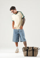ADIDAS ORIGINALS T-shirt 3-STRIPES Warm Vanilla da uomo con logo iconico KT5058 . ADIDAS ORIGINALS 
