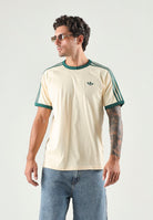 ADIDAS ORIGINALS T-shirt 3-STRIPES Warm Vanilla da uomo con logo iconico KT5058 . ADIDAS ORIGINALS 