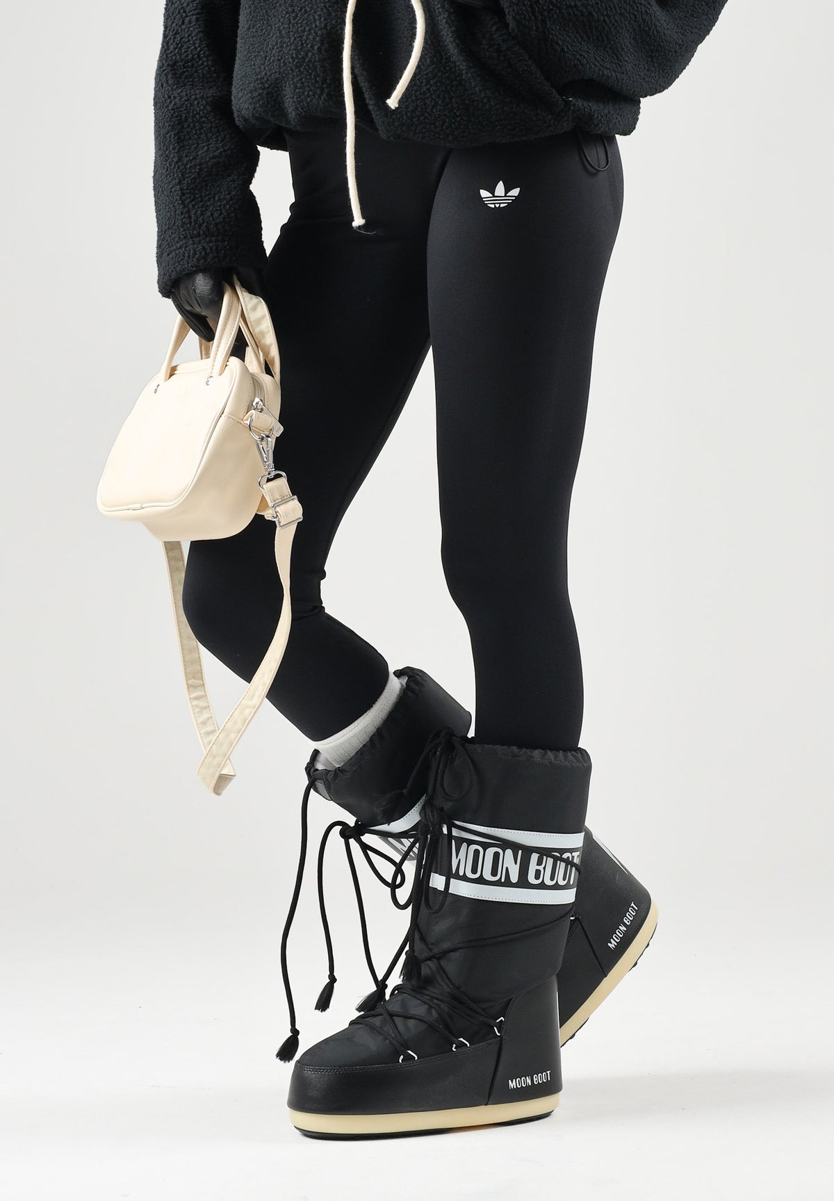 ADIDAS ORIGINALS Leggings W SEAMLESS nero da donna con vita alta e logo Trefoil. KU9745 . ADIDAS ORIGINALS 