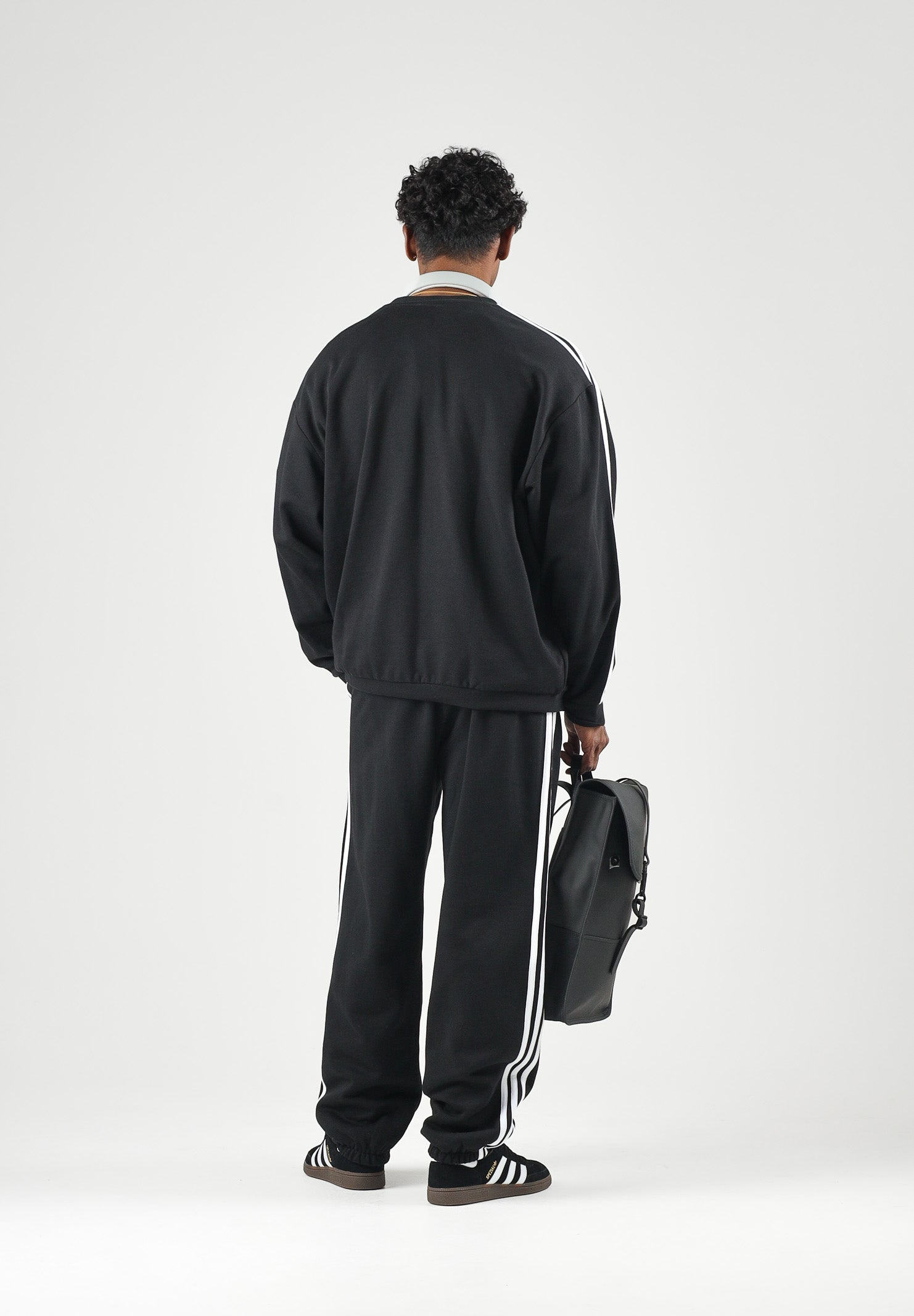 ADIDAS ORIGINALS Pantaloni ADICOLOR 3-STRIPES CUFFED neri da uomo con logo iconico KV9280 . ADIDAS ORIGINALS 