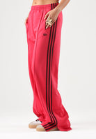 ADIDAS ORIGINALS Pantaloni FIREBIRD LOOSE Maroon rosa acceso e bordeaux da donna. KW0228 . ADIDAS ORIGINALS 