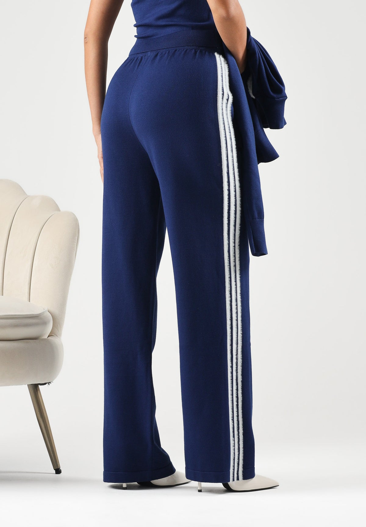 ADIDAS ORIGINALS Pantaloni KNIT FIREBIRD TRACK PANT dark blu da doonna con 3-stripes iconiche KW2605 . ADIDAS ORIGINALS 