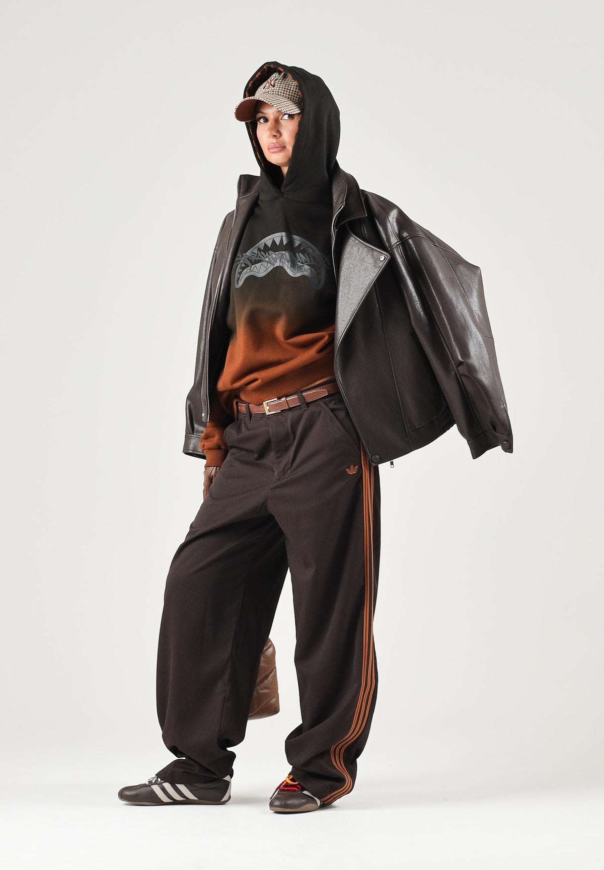 ADIDAS ORIGINALS Pantaloni FIREBIRD TAILORED  Aurora Coffee marrone da uomo KW7986 . ADIDAS ORIGINALS 
