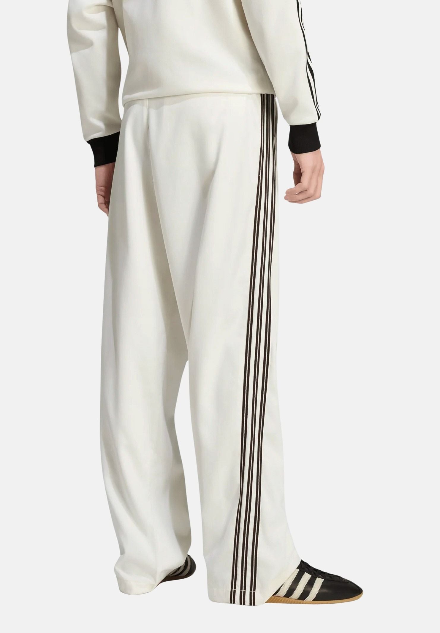 ADIDAS ORIGINALS Pantaloni ADIBREAK TRACK bianco-nuvola da uomo con 3-iconiche stripes KW7987 . ADIDAS ORIGINALS 