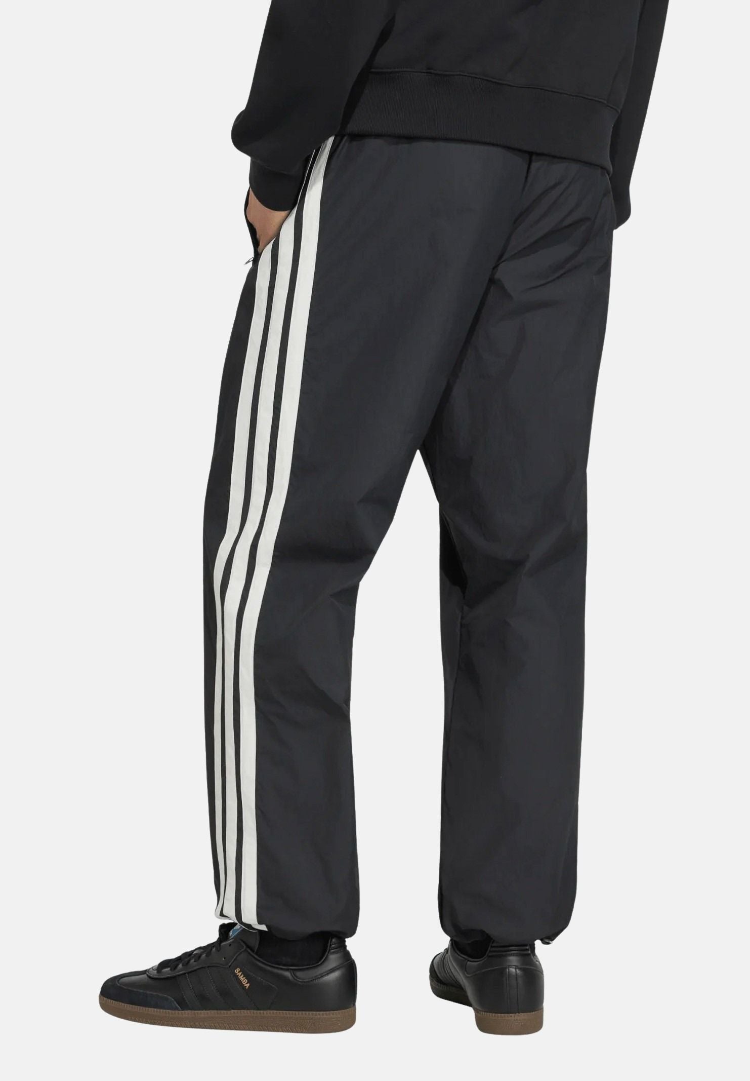 ADIDAS ORIGINALS Pantaloni CUTLINE nero da uomo con iconiche 3-stripes KW8023 . ADIDAS ORIGINALS 