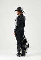 ADIDAS ORIGINALS Felpa con zip ESSENTIALS 3-STRIPES nera da donna con struttura senza cuciture KX8420 . ADIDAS ORIGINALS 