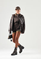ADIDAS ORIGINALS Shorts SATIN  marrone da donna con finitura in raso lucido, bordi a contrasto KY0815 . ADIDAS ORIGINALS 