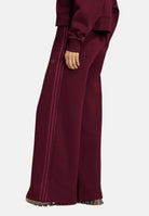 ADIDAS ORIGINALS Pantaloni SPACER TRACKPANTS Maroon bordeaux da donna con logo iconico KY0850 . ADIDAS ORIGINALS 